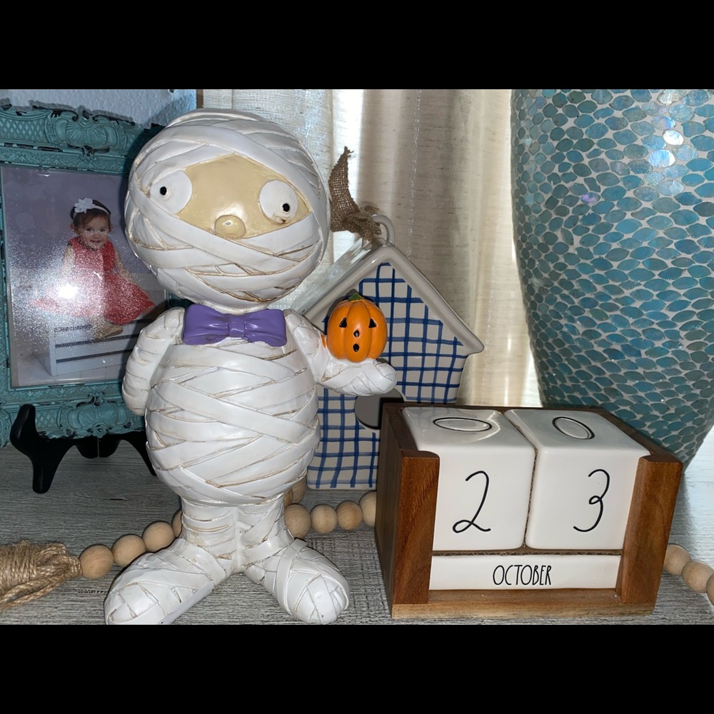 Gus the Mummy